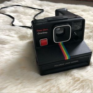 *SOLD*  Polaroid Camera